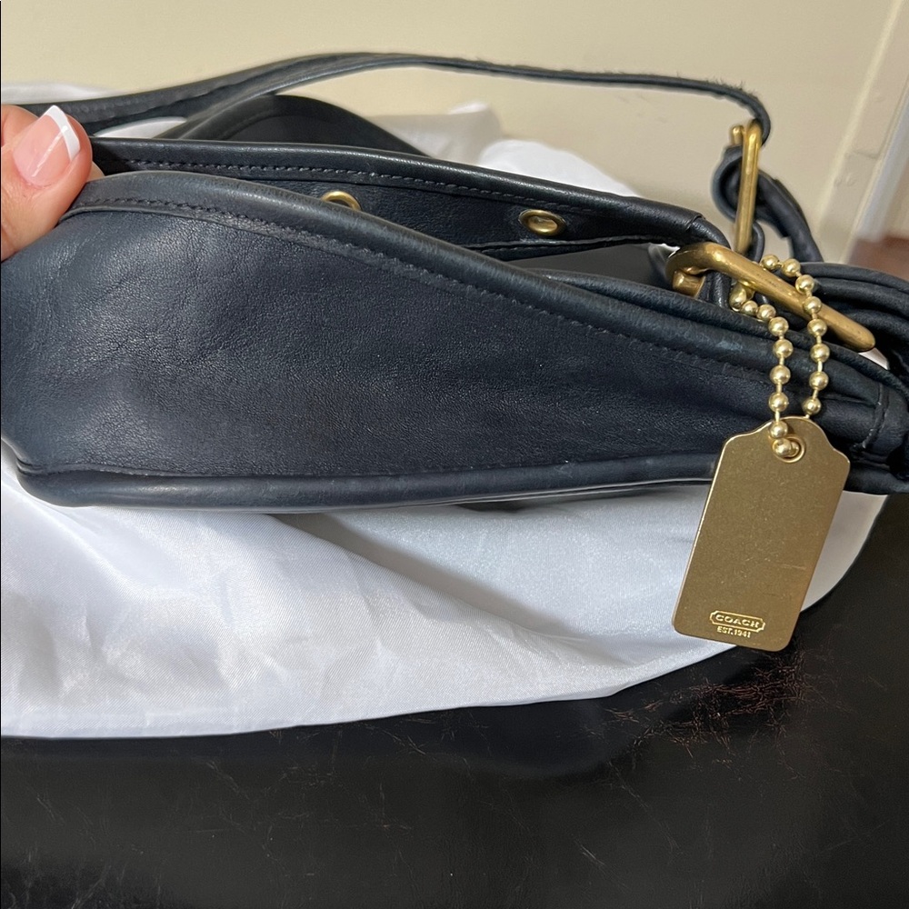 PRICE FIRM! RARE NAVY Vintage COACH Leather Crescent Saddle Bag (pre-serial no.) - Picture 14 of 16